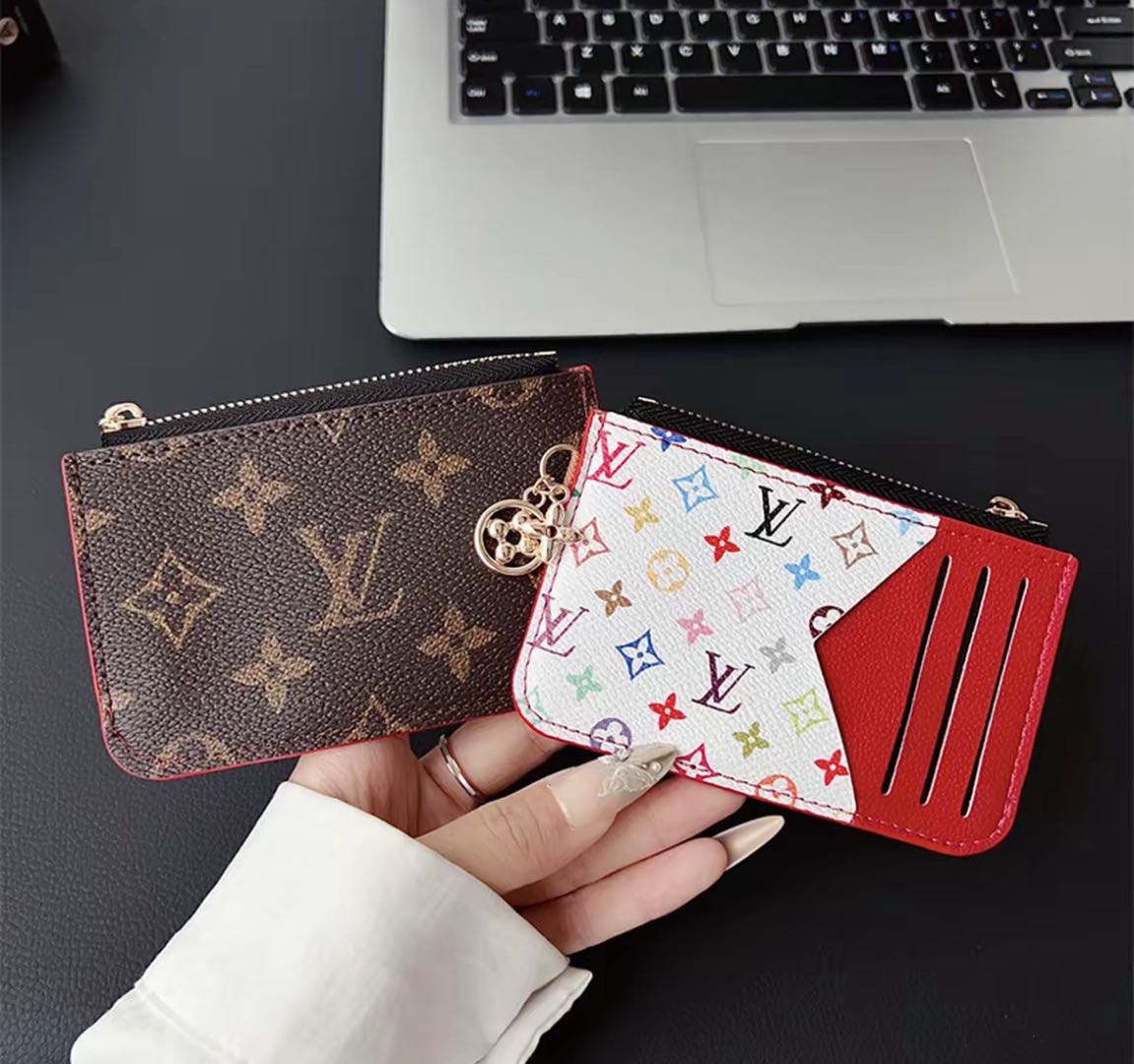 L--Dompet Pemegang Kartu yang Inspiratif: Elegan & Fungsional!